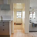 1 Bedroom Beautiful In 펜션