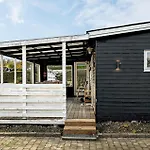 1 Bedroom Beautiful In * Sjolund