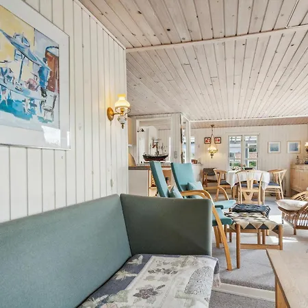 1 Bedroom Beautiful In Sjolund