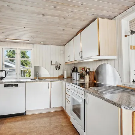 Hébergement de vacances 1 Bedroom Beautiful In