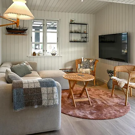 1 Bedroom Beautiful In Feriehus *