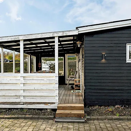 1 Bedroom Beautiful In * Sjolund