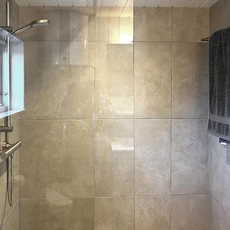 1 Bedroom Beautiful In Feriehus Sjolund